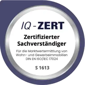Zertifzierungsabzeichen der IQ-Zert(DAkkS akkreditiert) als zertifizierter Sachverständiger für Immobilienbewertung